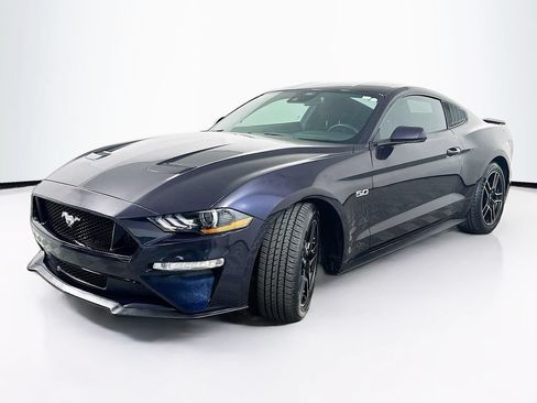 Used 2022 Ford Mustang GT RWD image 2