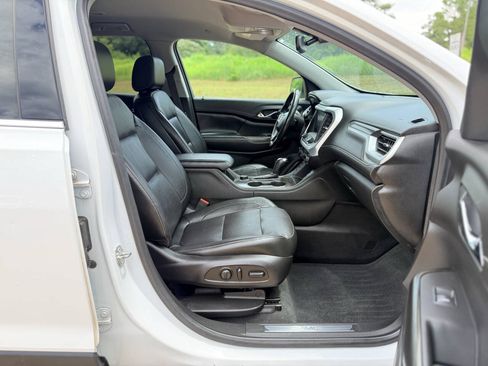 Used 2019 GMC Acadia SLT FWD image 17