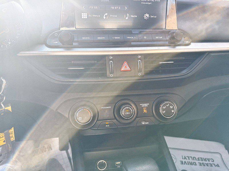 Used 2024 Kia Forte LXS w/ LXS Technology Package FWD image 15