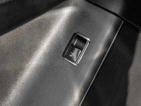 Used 2018 Mercedes-Benz GLE 350 image 50