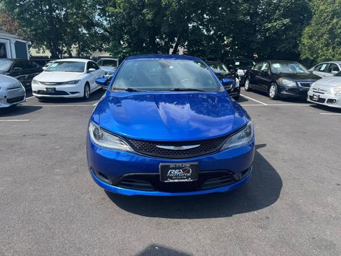 Used 2015 Chrysler 200 S image 9