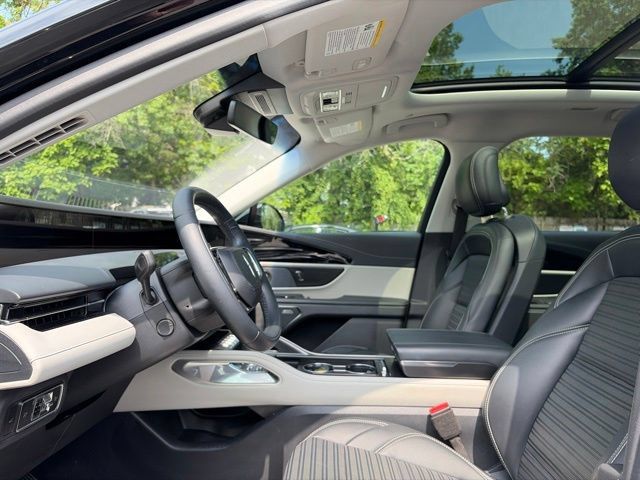 Used 2024 Lincoln Nautilus Reserve w/ Equipment Group 202A AWD/4WD image 35