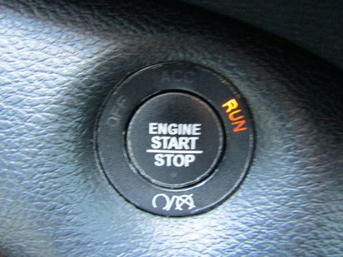 Used 2022 Jeep Cherokee Limited AWD/4WD image 35