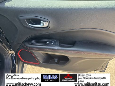 Used 2018 Jeep Compass Trailhawk w/ Cold Weather Group AWD/4WD image 25