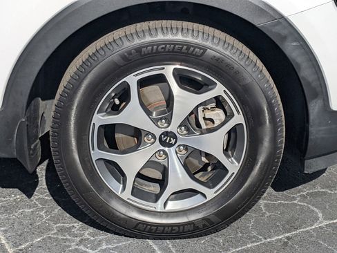 Certified 2021 Kia Telluride EX image 15