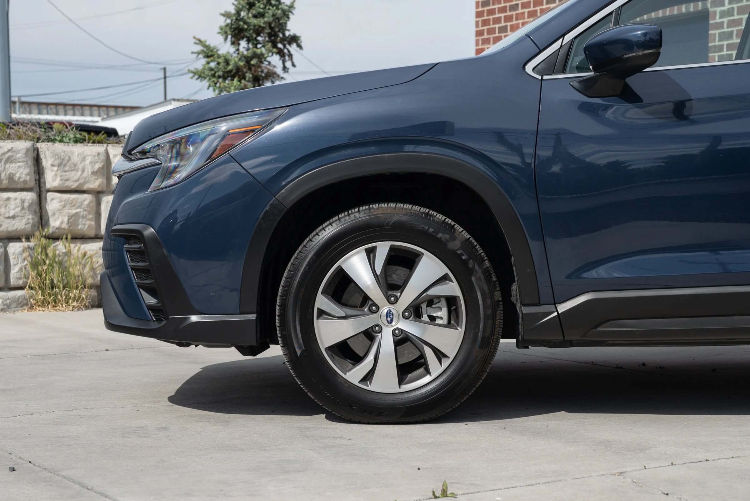 Used 2024 Subaru Ascent Premium w/ Convenience Package AWD/4WD image 4