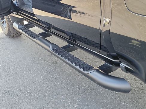 Used 2021 Chevrolet Silverado 1500 LT Trail Boss w/ Convenience Package II image 35