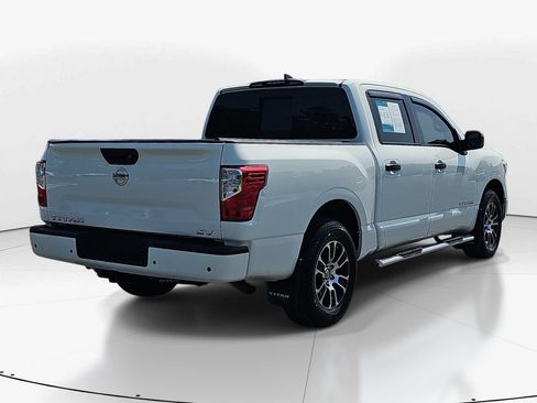 Used 2022 Nissan Titan SV RWD image 6