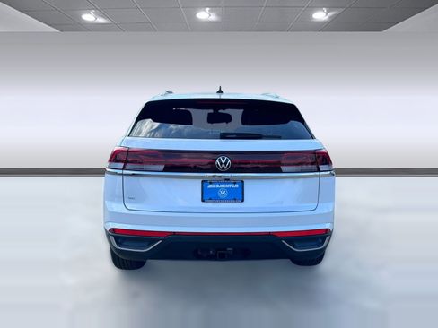 New 2026 Volkswagen Atlas Cross Sport SE image 9