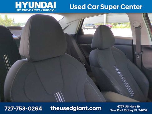 Certified 2023 Hyundai Elantra SEL w/ Convenience Package FWD image 6