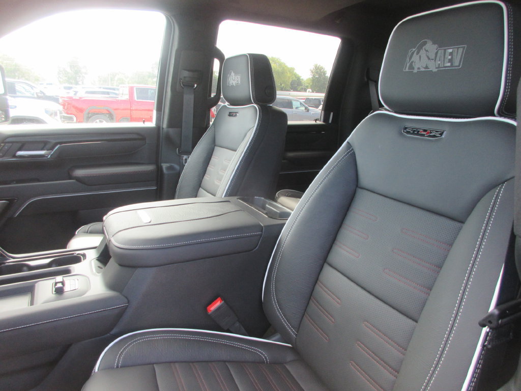 New 2026 GMC Sierra 2500 AT4X w/ AT4X AEV Edition AWD/4WD image 12