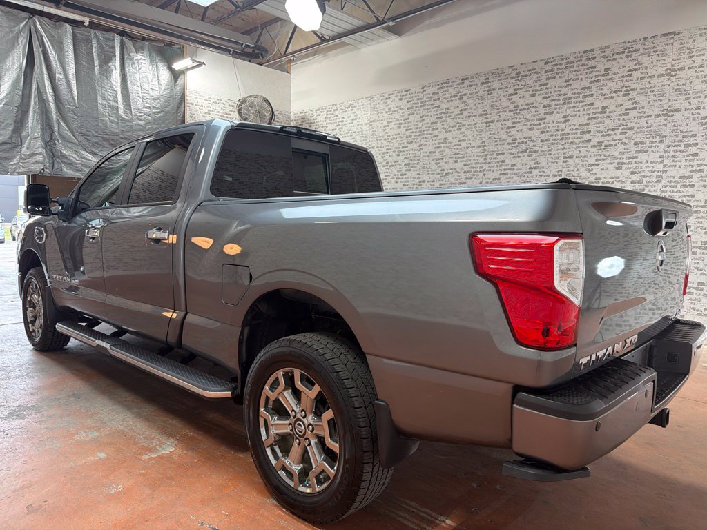 Used 2019 Nissan Titan SL w/ Chrome Package AWD/4WD image 5