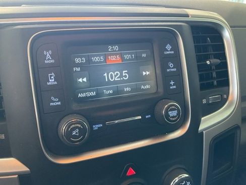 Used 2019 RAM 1500 Classic SLT image 14