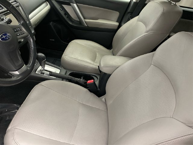 Used 2014 Subaru Forester 2.5i Touring AWD/4WD image 10