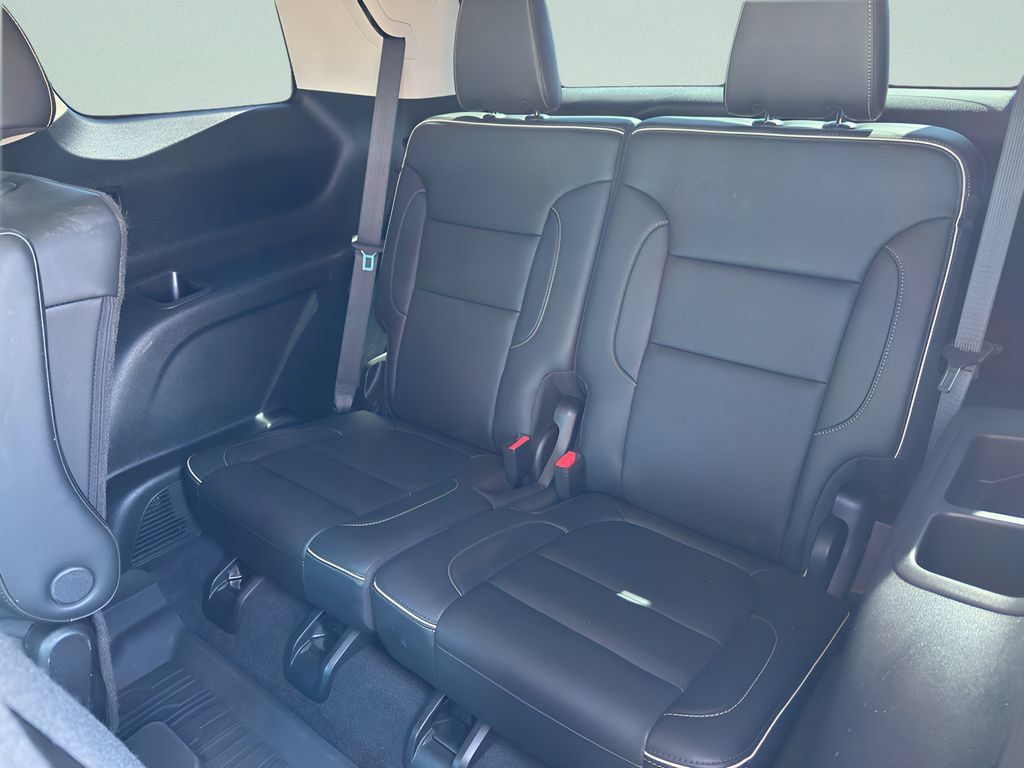 Used 2023 GMC Acadia Denali w/ Denali Technology Package AWD/4WD image 14