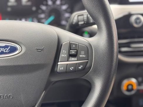 Used 2020 Ford Escape SE image 11