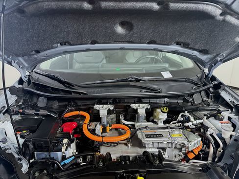 Used 2025 Nissan Ariya FWD image 34