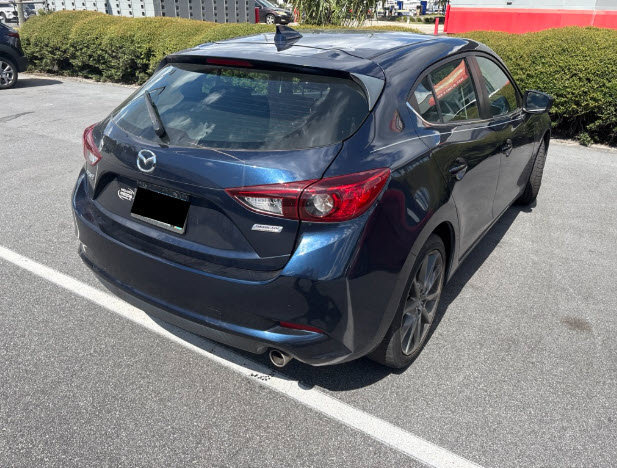 Used 2018 MAZDA MAZDA3 Touring FWD image 5