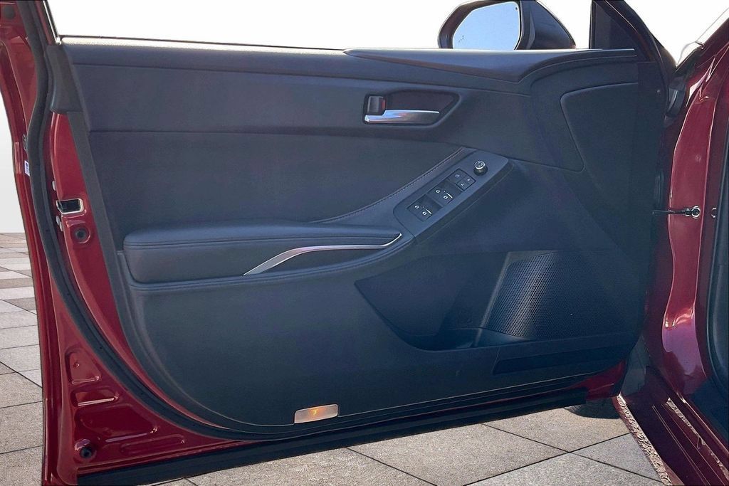 Used 2019 Toyota Avalon XSE FWD image 23