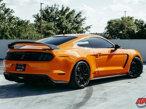Used 2019 Ford Mustang Shelby GT350 w/ Technology Package image 58