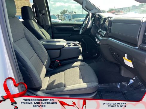 New 2026 GMC Sierra 1500 SLE image 19