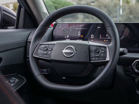 New 2026 Nissan Sentra SR w/ Floor Mat Package FWD image 24