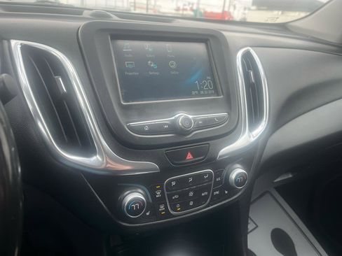 Used 2018 Chevrolet Equinox LT image 15