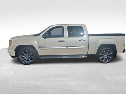 Used 2012 GMC Sierra 1500 Denali image 2