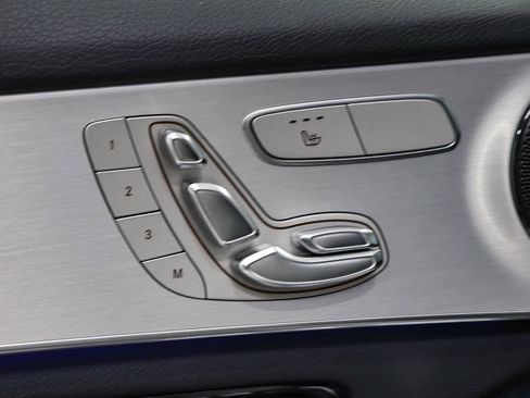 Used 2022 Mercedes-Benz GLC 300 image 21