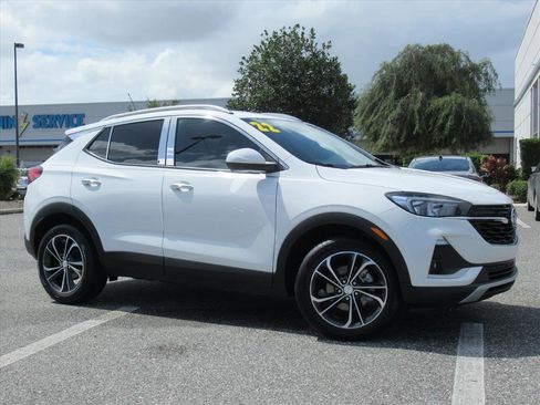 Used 2022 Buick Encore GX Select w/ Safety Package II image 2