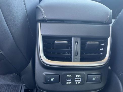 Used 2024 Subaru Legacy Limited AWD/4WD image 18