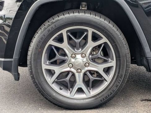 Used 2019 Jeep Grand Cherokee Limited w/ Luxury Group II AWD/4WD image 36