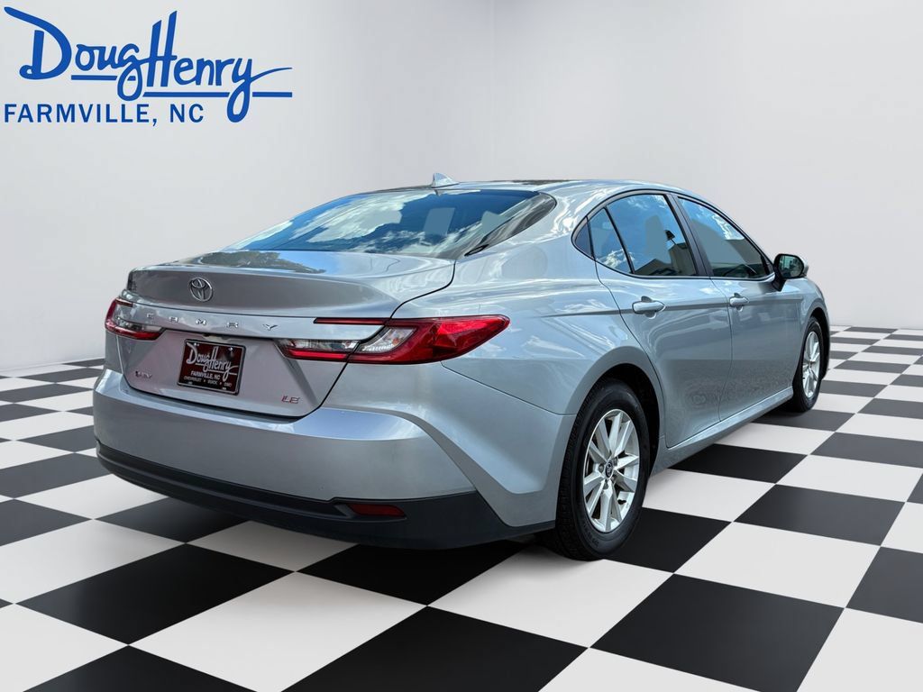 Used 2025 Toyota Camry LE FWD image 5