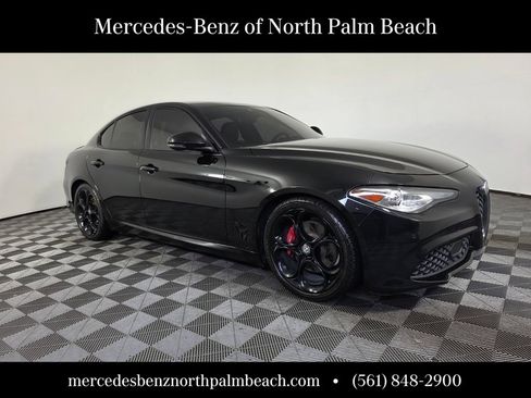 Used 2021 Alfa Romeo Giulia Ti Sport RWD image 8