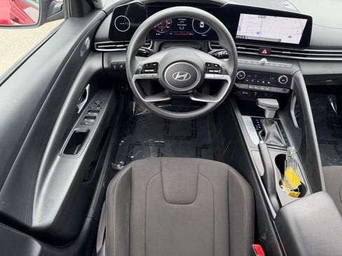 Used 2024 Hyundai Elantra SEL FWD image 15