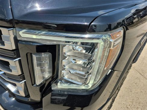 Used 2022 GMC Sierra 2500 AT4 image 27