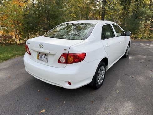 Used 2010 Toyota Corolla LE image 8