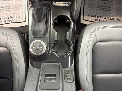 Used 2024 Ford Bronco Big Bend image 9