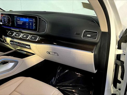 Certified 2024 Mercedes-Benz GLE 450 4MATIC image 18