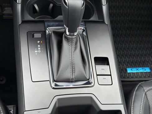 New 2026 MAZDA CX-5 2.5 S w/ Premium Package AWD/4WD image 22