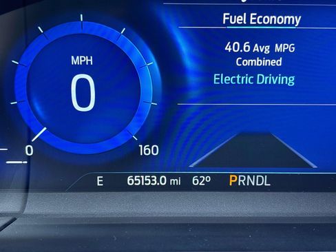 Used 2020 Ford Escape Titanium FWD image 21