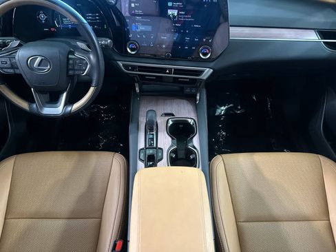 Used 2025 Lexus RX 350 Premium FWD image 4