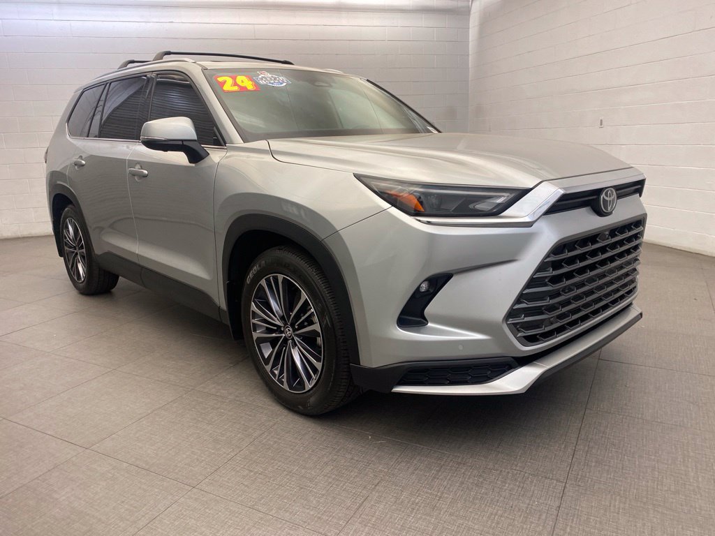 Used 2024 Toyota Grand Highlander AWD Hybrid image 4
