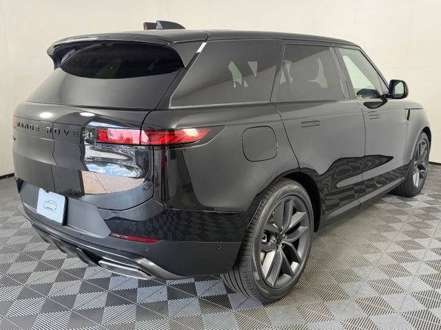 New 2027 Land Rover Range Rover Sport SE AWD/4WD image 9