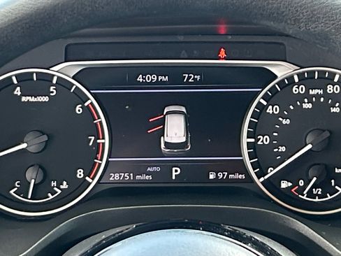 Used 2023 Nissan Rogue SV AWD/4WD image 11
