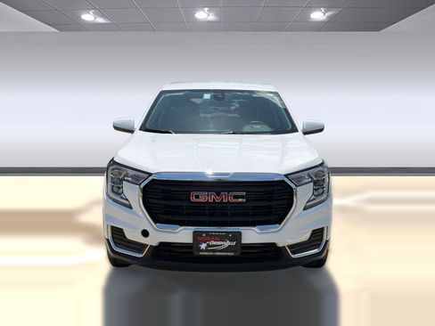 Used 2024 GMC Terrain SLE AWD/4WD image 6