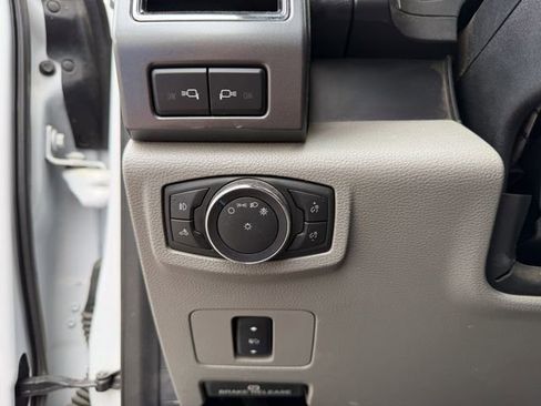 Used 2020 Ford F250 XLT w/ XLT Premium Package image 9