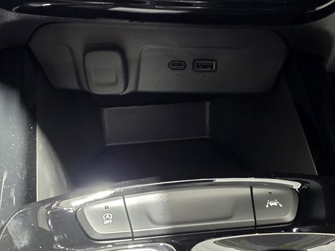 New 2026 Chevrolet Trax LT image 28