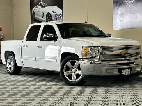 Used 2013 Chevrolet Silverado 1500 LT w/ All-Star Edition RWD image 2