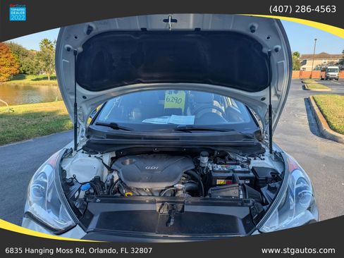 Used 2013 Hyundai Veloster w/ Style Pkg FWD image 33